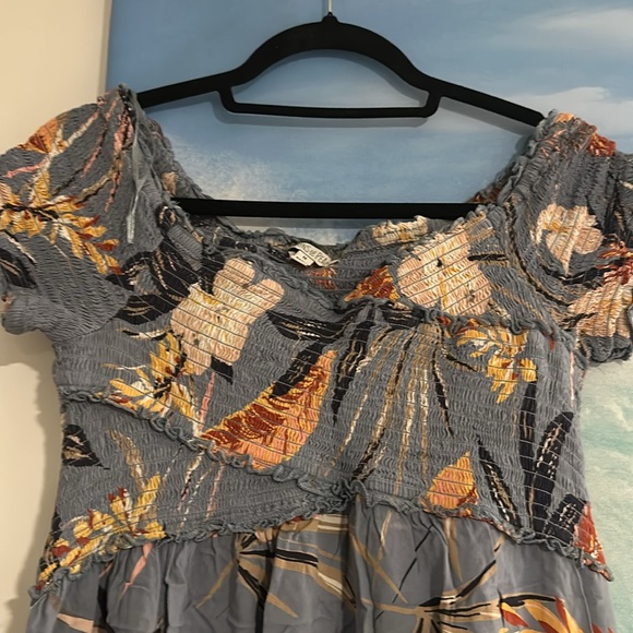 Smocked floral maxi dress with off the shoulder detail - Picture 2 of 3